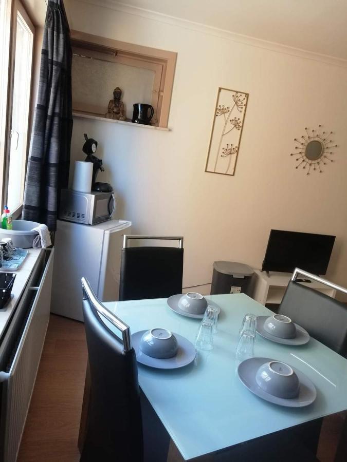 Chambre 2/4P Confortable ออสเทนด์ ภายนอก รูปภาพ